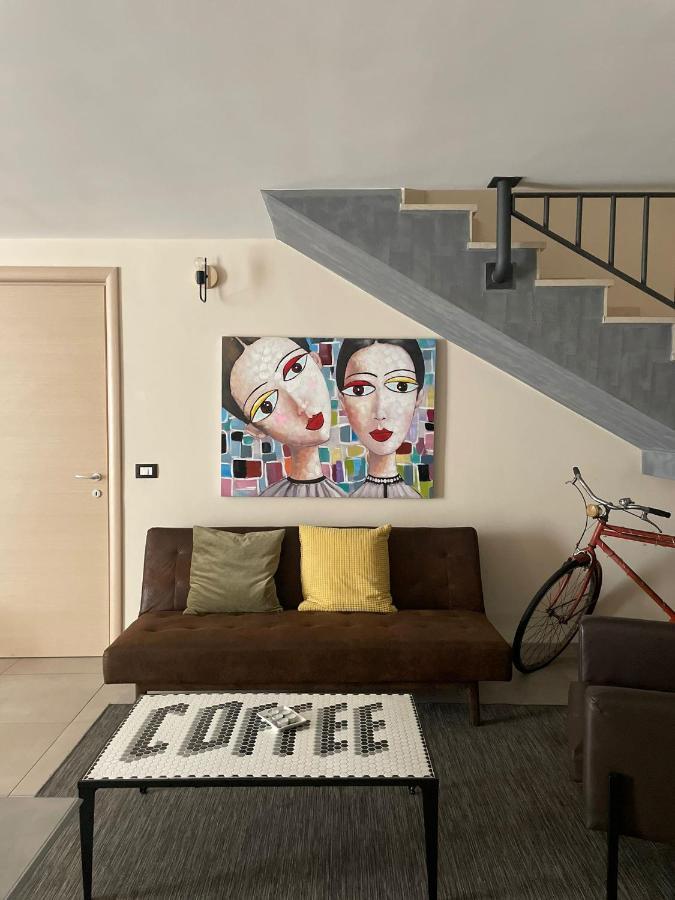 Industry Home Катания Экстерьер фото